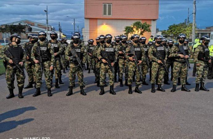 Recompensa de $200 millones por asesinos de policías y soldados: lo que sabemos