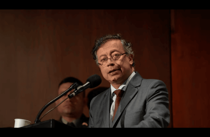 Publicación de Petro sobre energía en el Caribe provoca reacciones y críticas en el escenario político