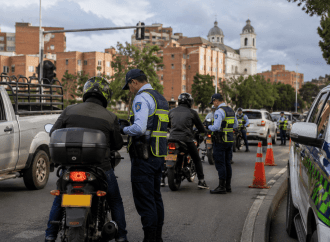 Operativos de movilidad en Rionegro dejan 14 vehículos inmovilizados y 35 comparendos