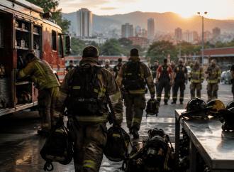 Bomberos de Medellín regresan tras apoyar rescates