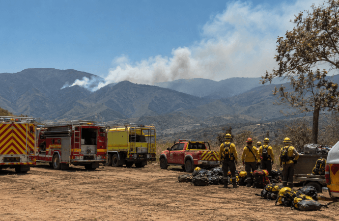 Bomberos del Oriente van al Tolima por incendios