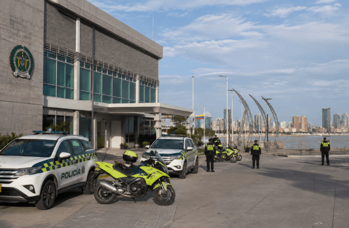 Abelardo de la Espriella anuncia reestructuración en la Policía Nacional