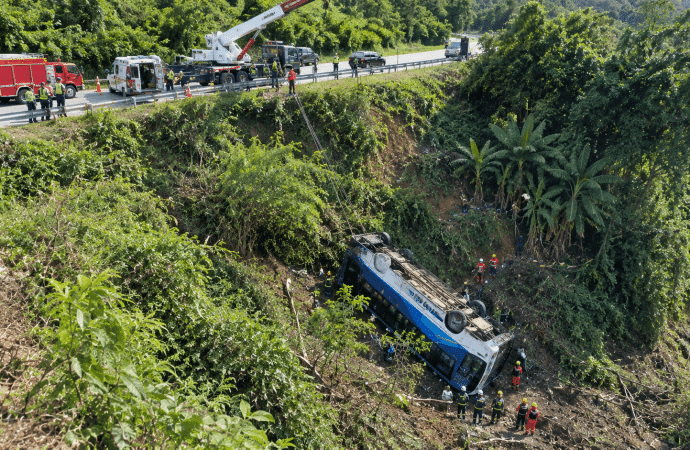 Accidente de bus en Puerto Berrío deja 26 lesionados
