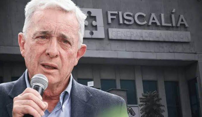Uribe rinde indagatoria por masacres en Antioquia
